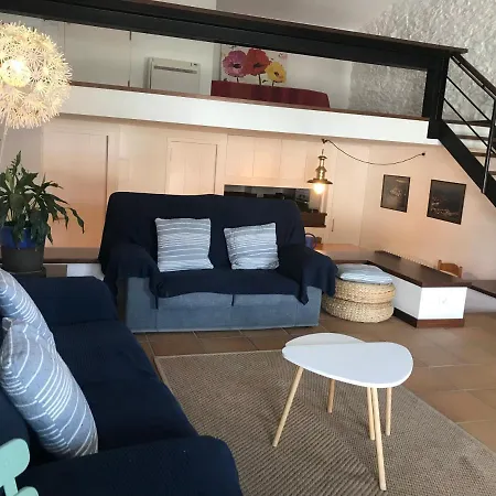 Roques - Casa En Primera Línea De Mar En * Cadaqués