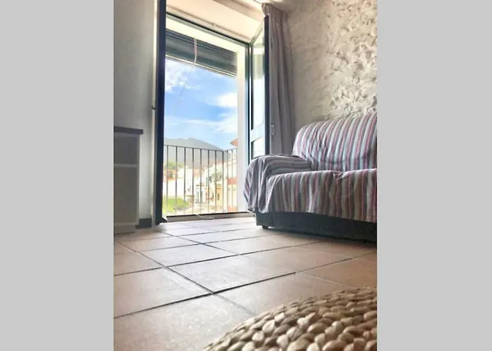 Roques - Casa En Primera Linea De Mar En
